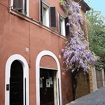 Il Glicine Via Giulia Otel Roma 3*,